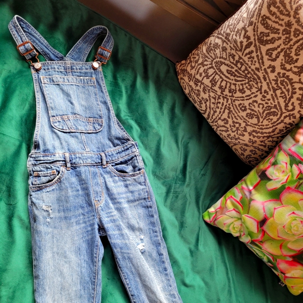 Gap overalls size 8 girls